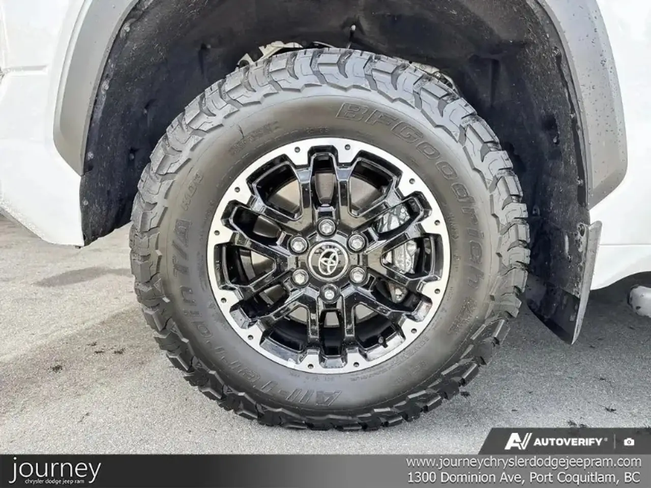 Toyota Tundra photo Toyota Tundra