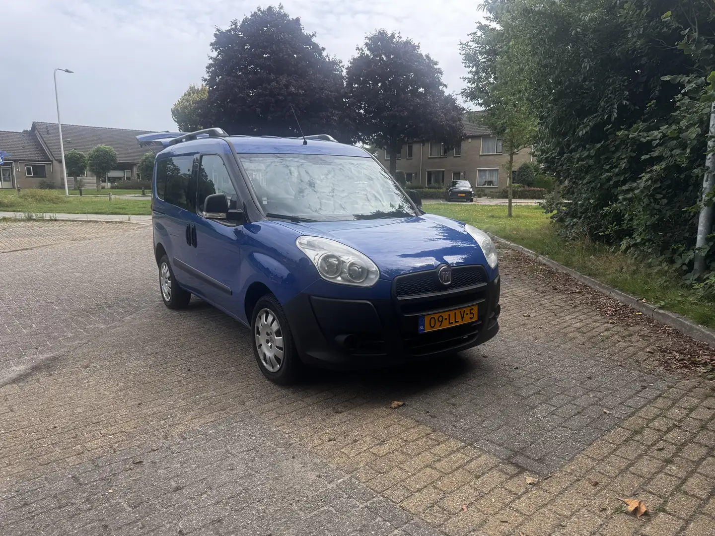 Fiat Doblo 1.4 Active Blauw - 1