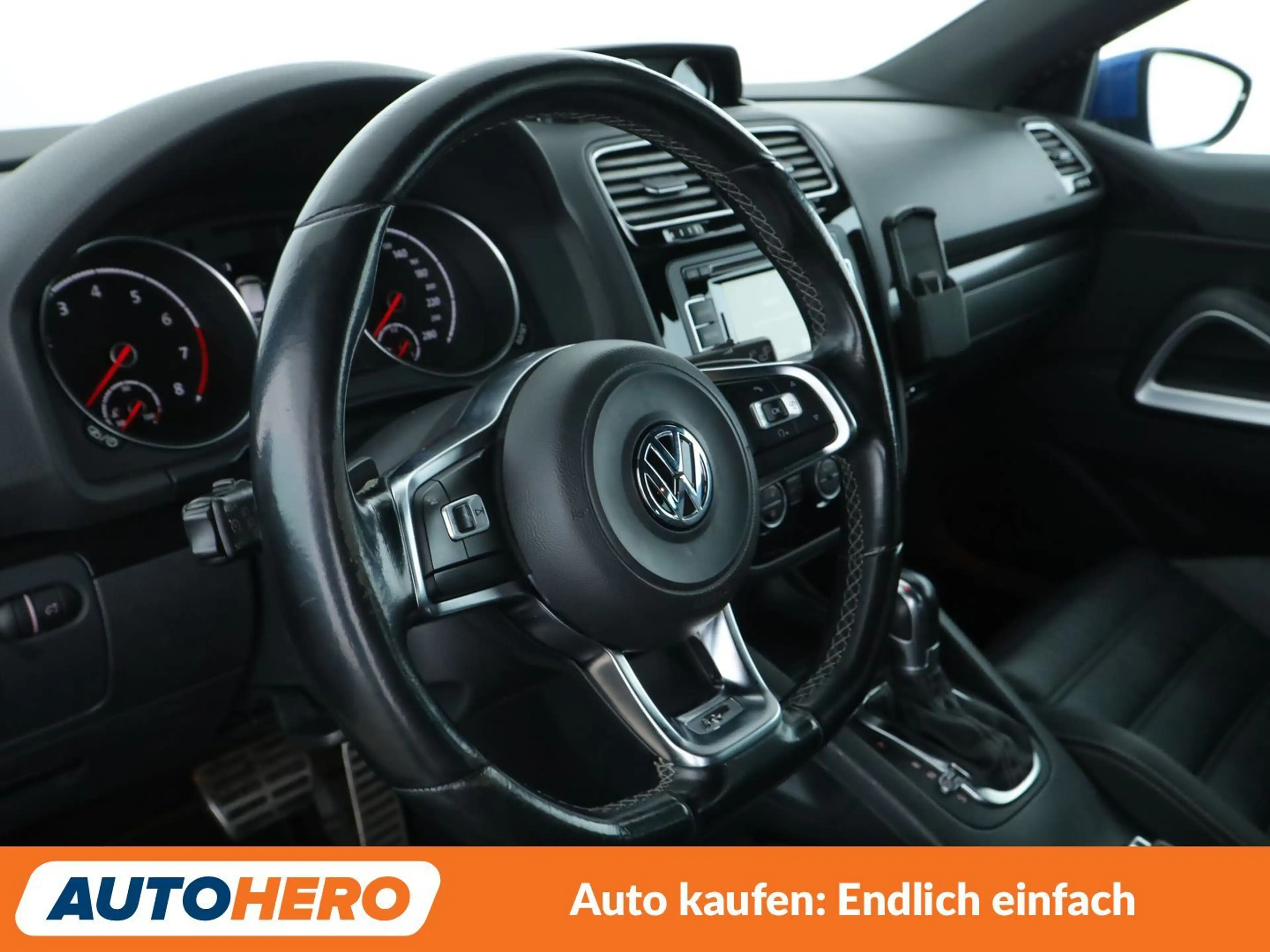 Volkswagen Scirocco 2.0 TSI BM Aut.*NAVI*PDC*SHZ*TEMPO*BI-XENON*R-LINE — photo 11