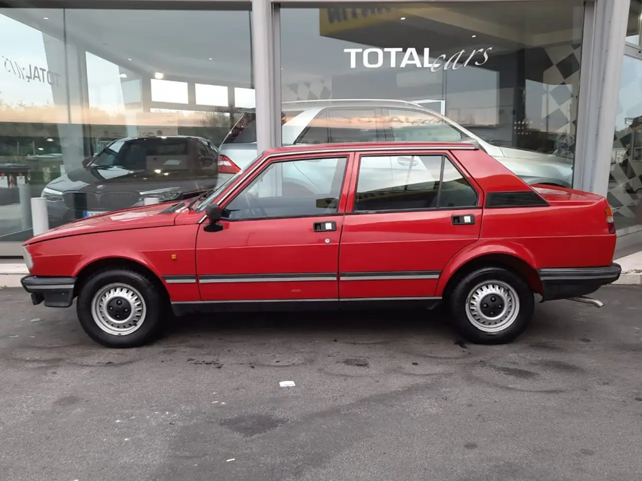Alfa Romeo Giulietta 1.6 UNICO PROPRIETARIO, TARGHE NERE, DOC.ORIGINALI, foto 5