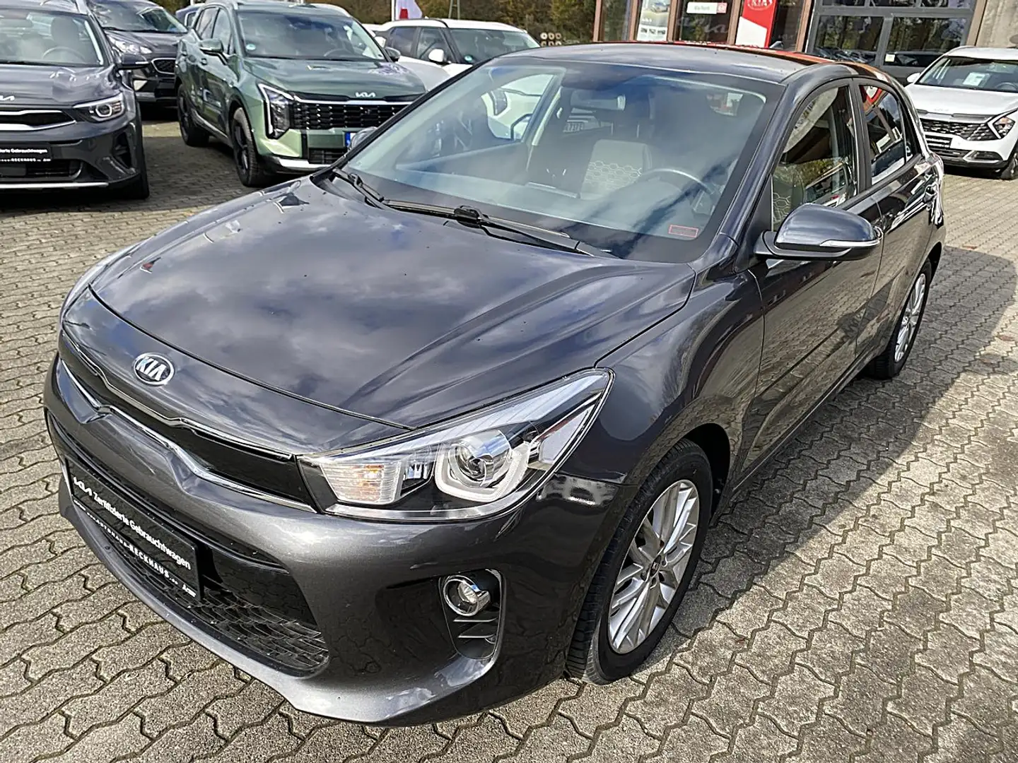 Kia Rio 1.2 DREAM TEAM NAVI incl. Winterräder Klima Navi Gris - 2