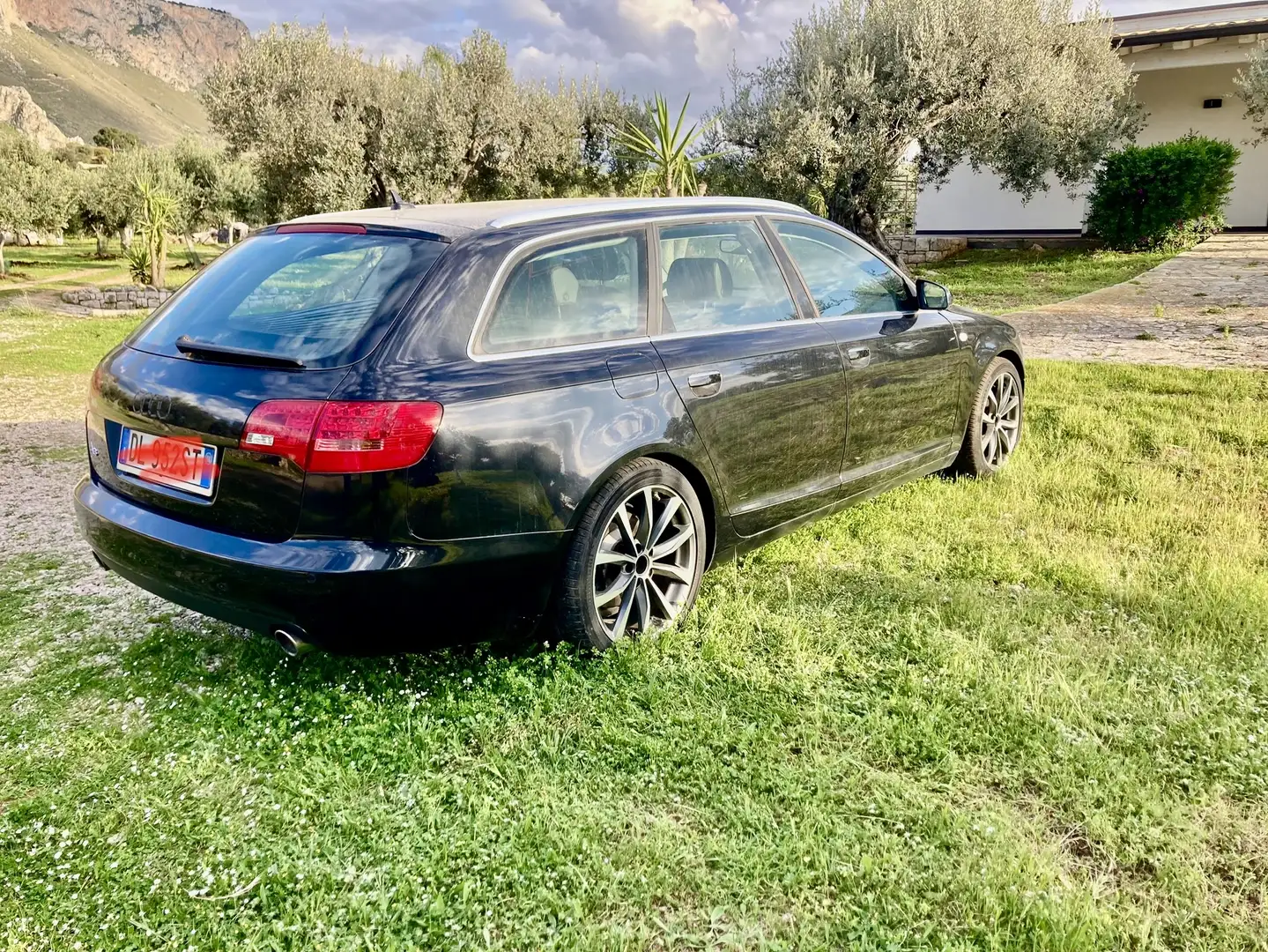 Audi A6 Avant 2.0 E auto - 1