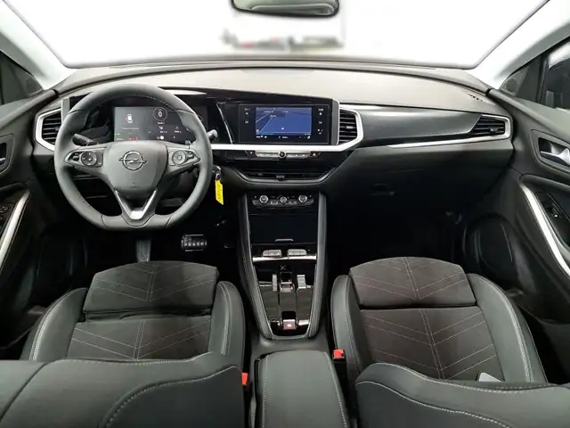 Opel Grandland view 11