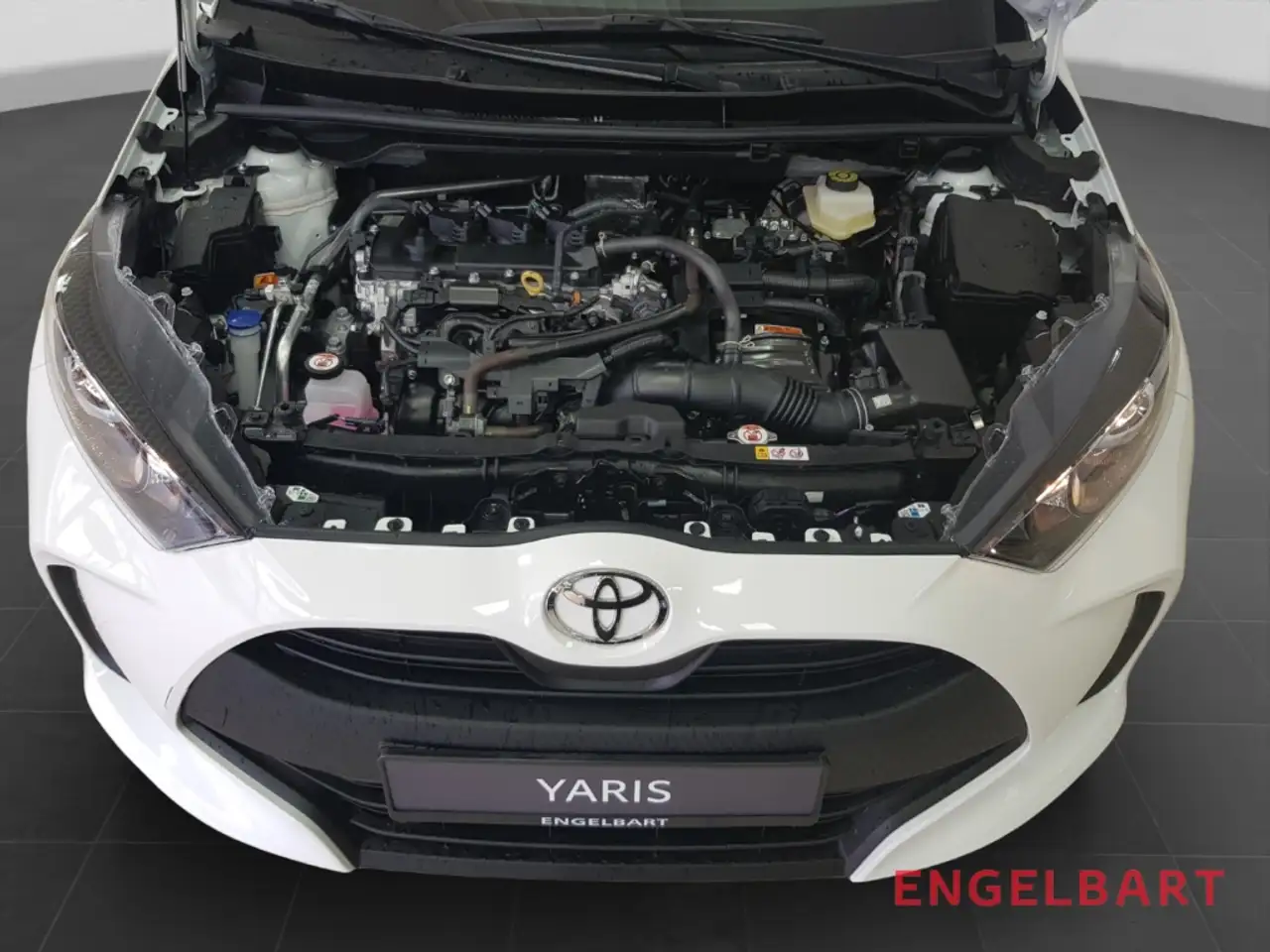Toyota Yaris 1.5 Hybrid Comfort Tempomat Rückfahrkamera 14