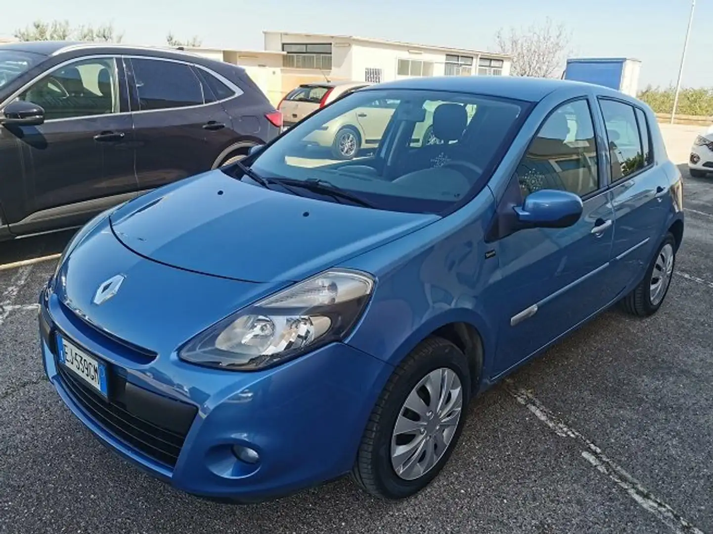 Renault Clio 5p 1.5 dci Yahoo 75cv Blau - 2