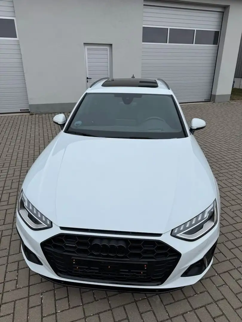 Audi A4 Avant 40 TDI quattro S line  Matrix RS-Sitze Weiß - 2