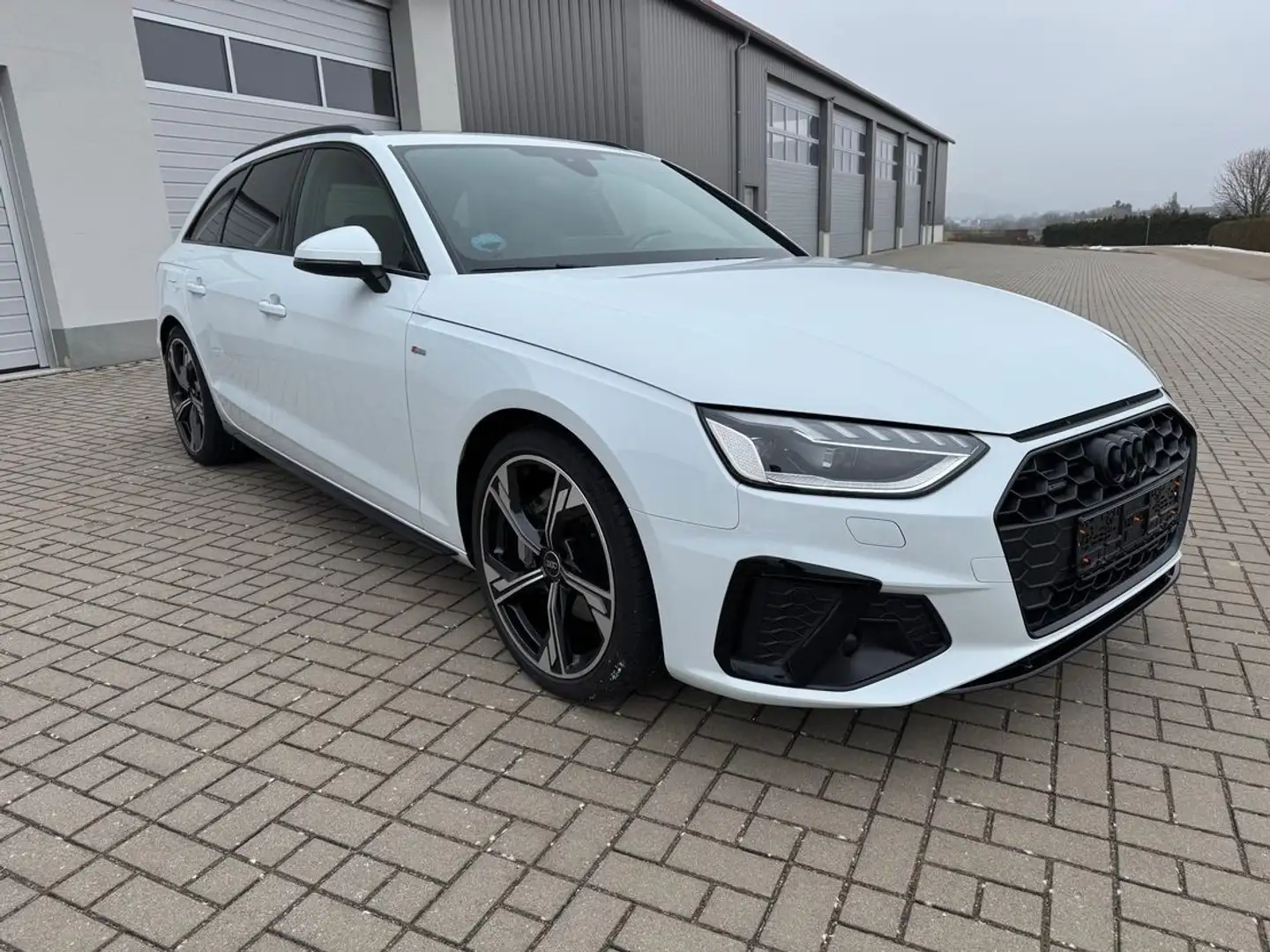 Audi A4 Avant 40 TDI quattro S line  Matrix RS-Sitze Weiß - 1