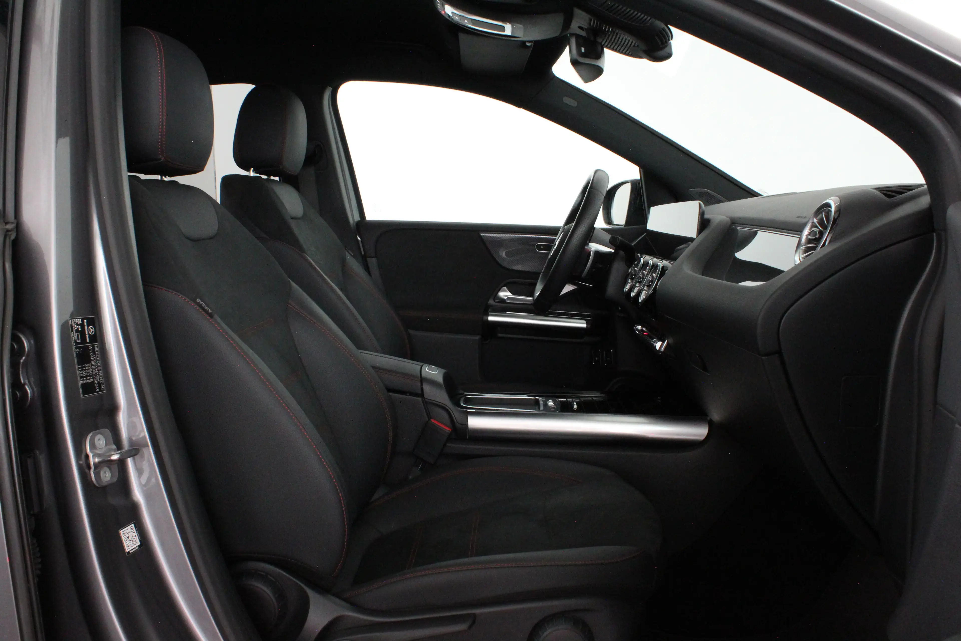 Mercedes-Benz B 250 e AMG Line  Adapt.cruise/Night-pakket/Plug-in hyb — photo 4