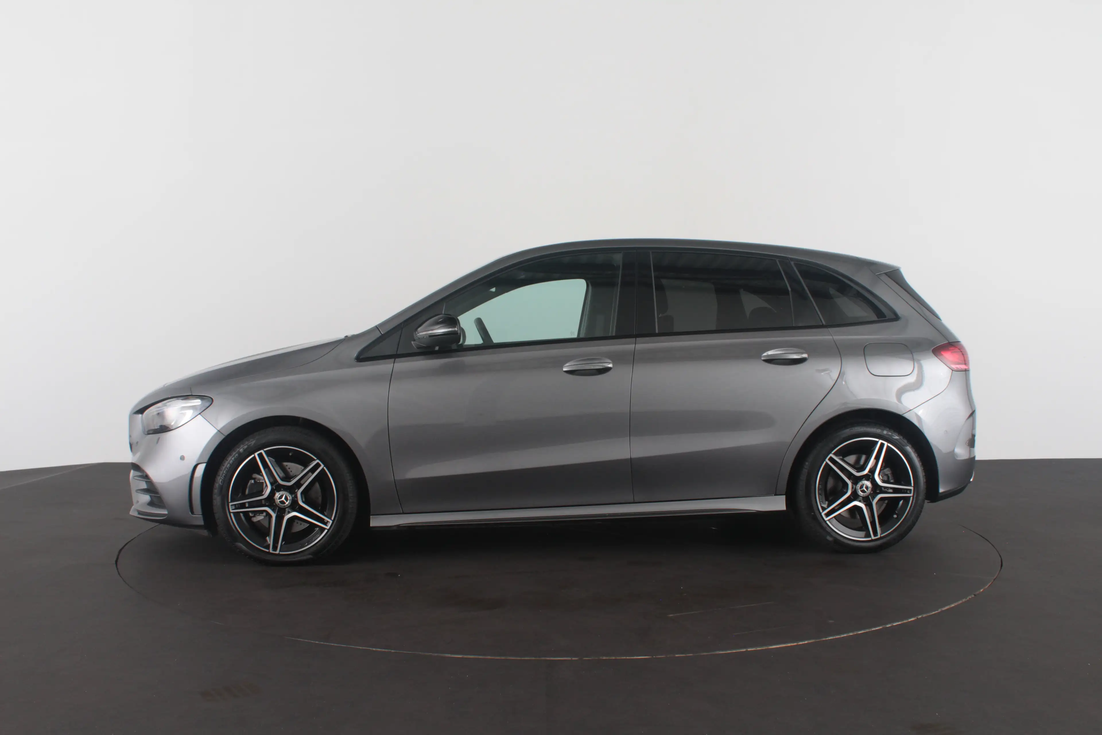 Mercedes-Benz B 250 e AMG Line  Adapt.cruise/Night-pakket/Plug-in hyb — photo 14