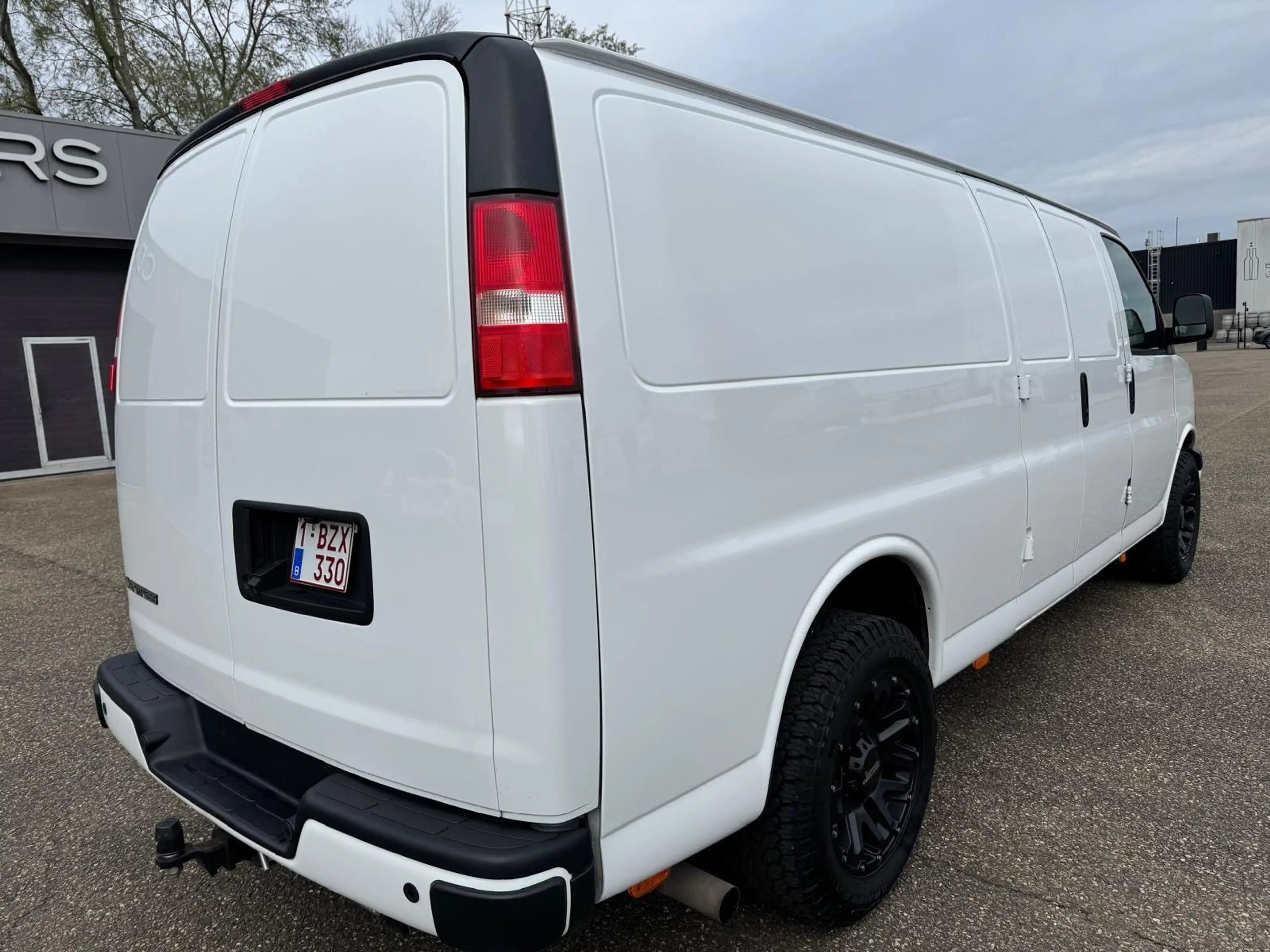Chevrolet Express Lichte vracht — photo 6