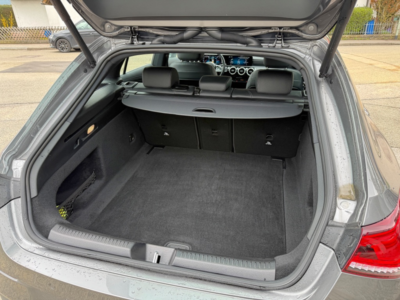 Mercedes-Benz CLA 180 Shooting Brake Progressive DCT LED LM18z — photo 11