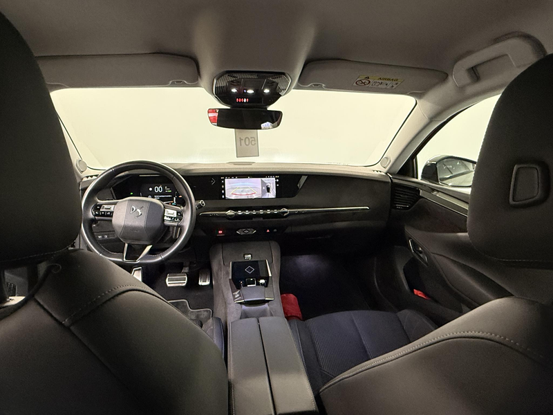 DS Automobiles DS 4 E-TENSE Performance Line E-TENSE 225 — photo 13