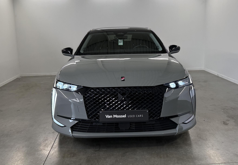 DS Automobiles DS 4 E-TENSE Performance Line E-TENSE 225 — photo 3