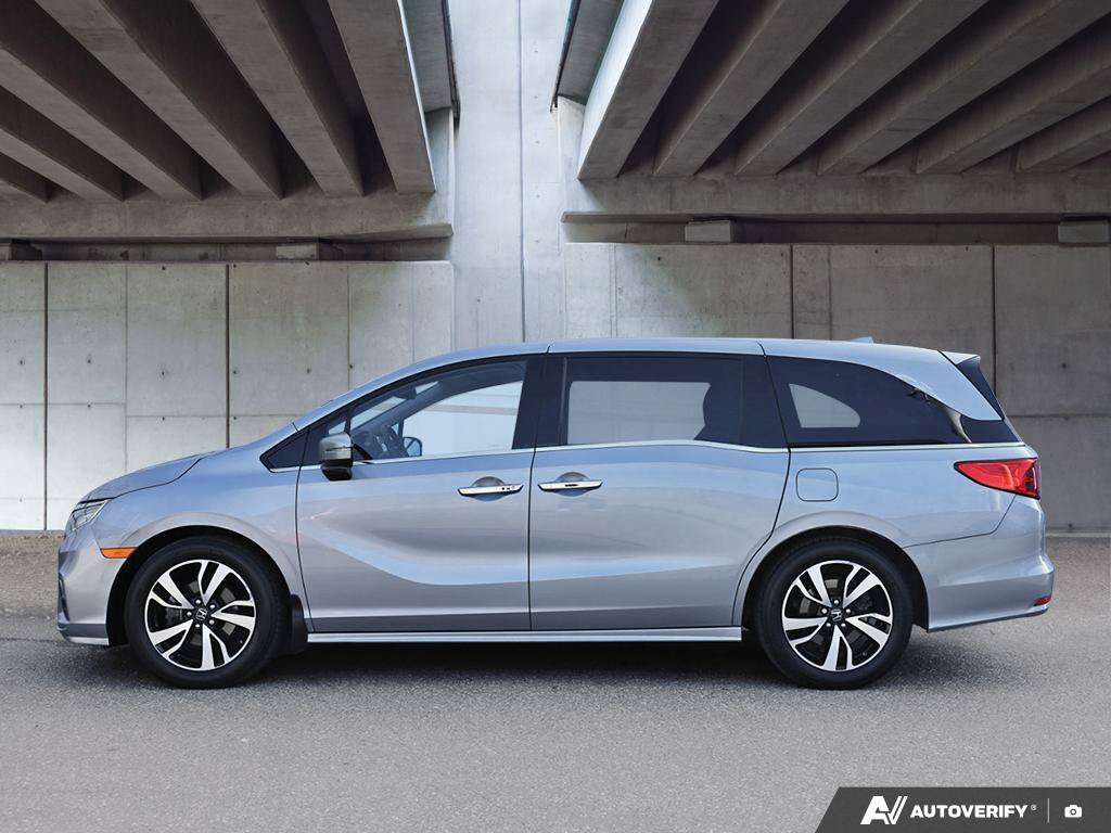 2019 Honda Odyssey Touring — снимка 1