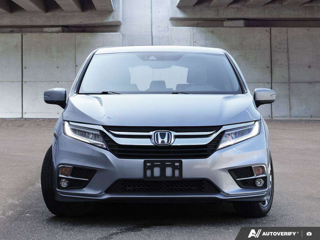 2019 Honda Odyssey Touring — снимка 1