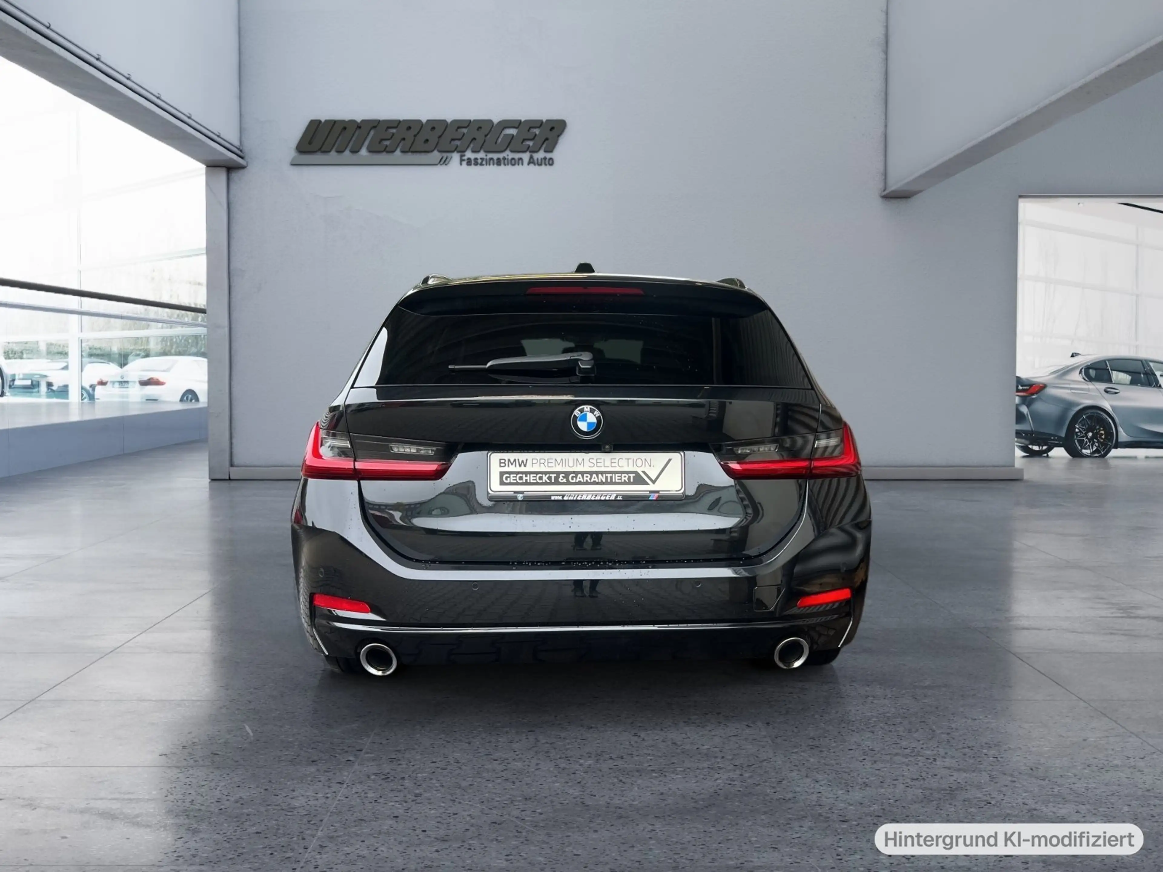 BMW 330 d xDrive Touring HUD Pano Memory Komfortzg — photo 5