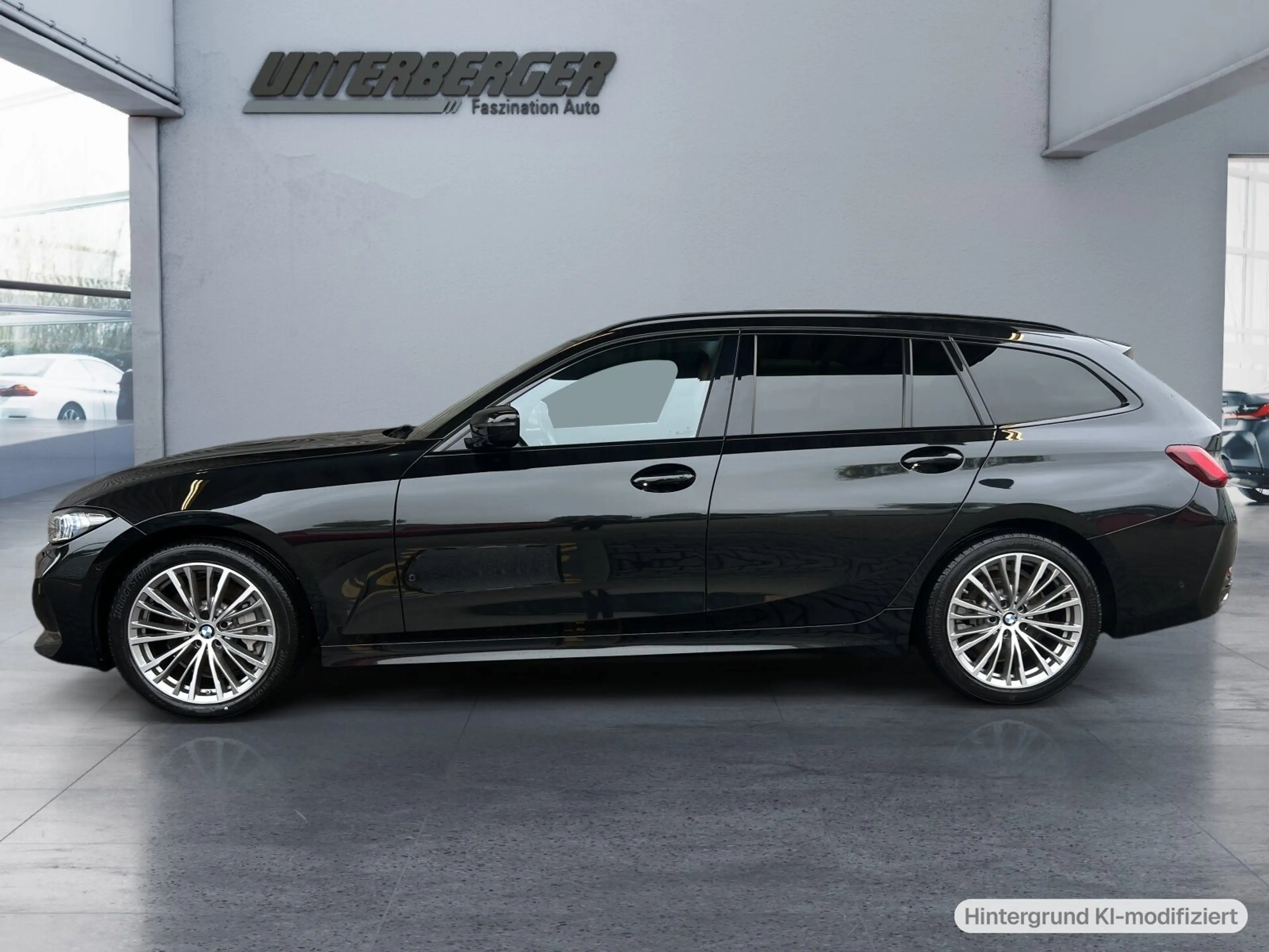 BMW 330 d xDrive Touring HUD Pano Memory Komfortzg — photo 3