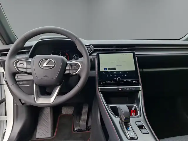 Lexus LBX view 13