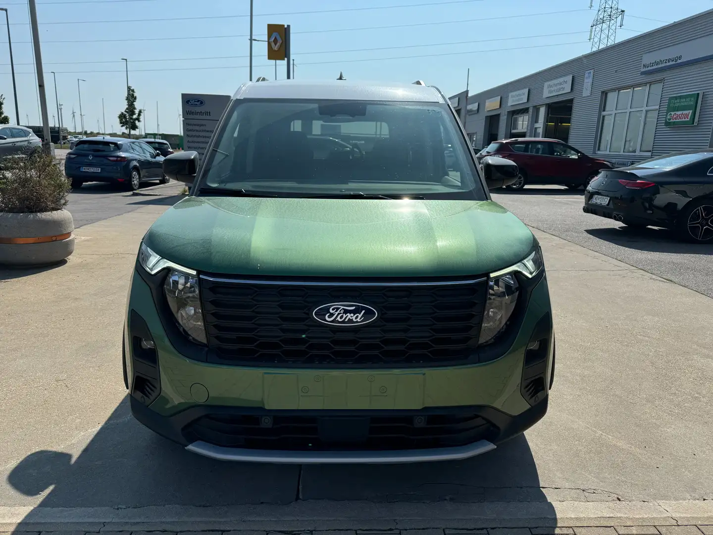 Ford Tourneo Courier 1.0 Ecoboost Active Grün - 2