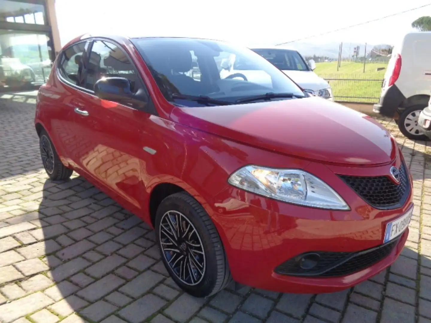 Lancia Ypsilon 1.2 69 CV 5 porte GPL Ecochic Elefantino Blu Rosso - 1