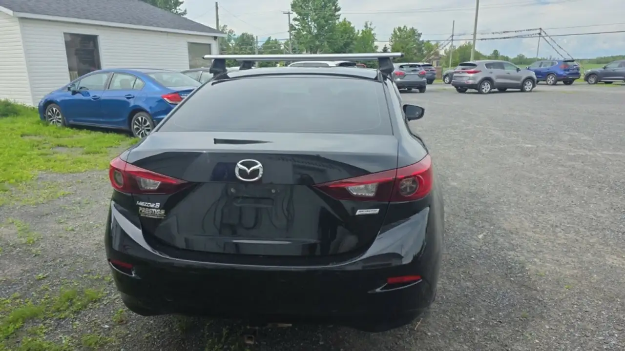 Mazda 3 photo Mazda 3