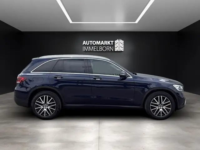 Mercedes-Benz GLC view 7