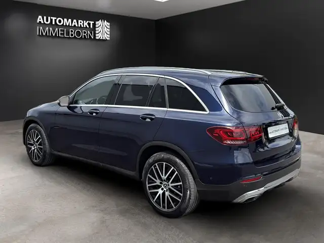 Mercedes-Benz GLC view 5