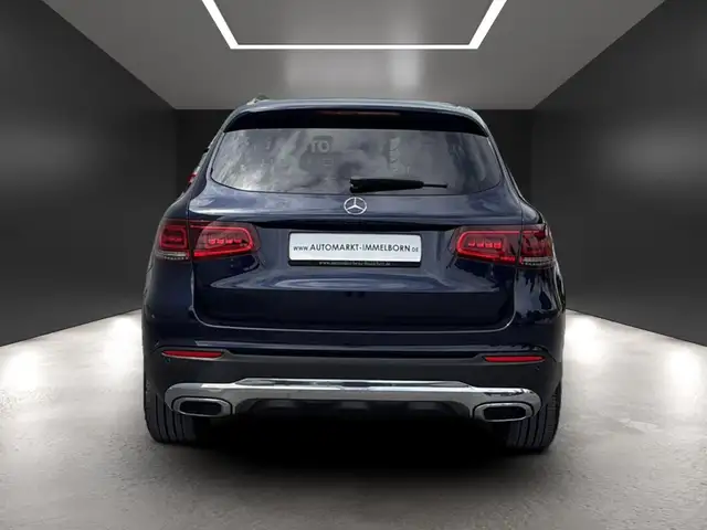 Mercedes-Benz GLC view 9