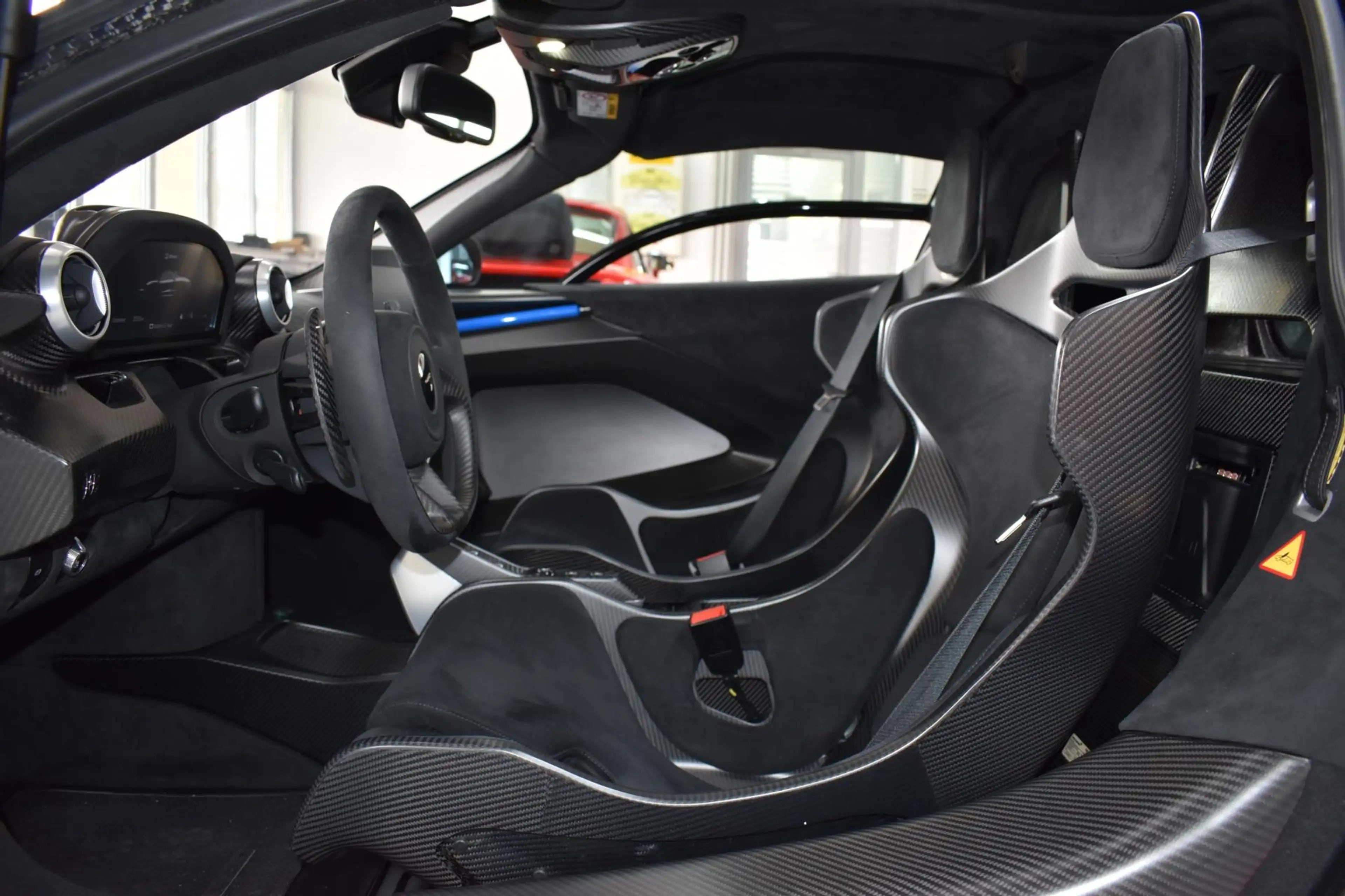 McLaren Senna Lifting Kamera Soundsystem CeramicBremsen — photo 11