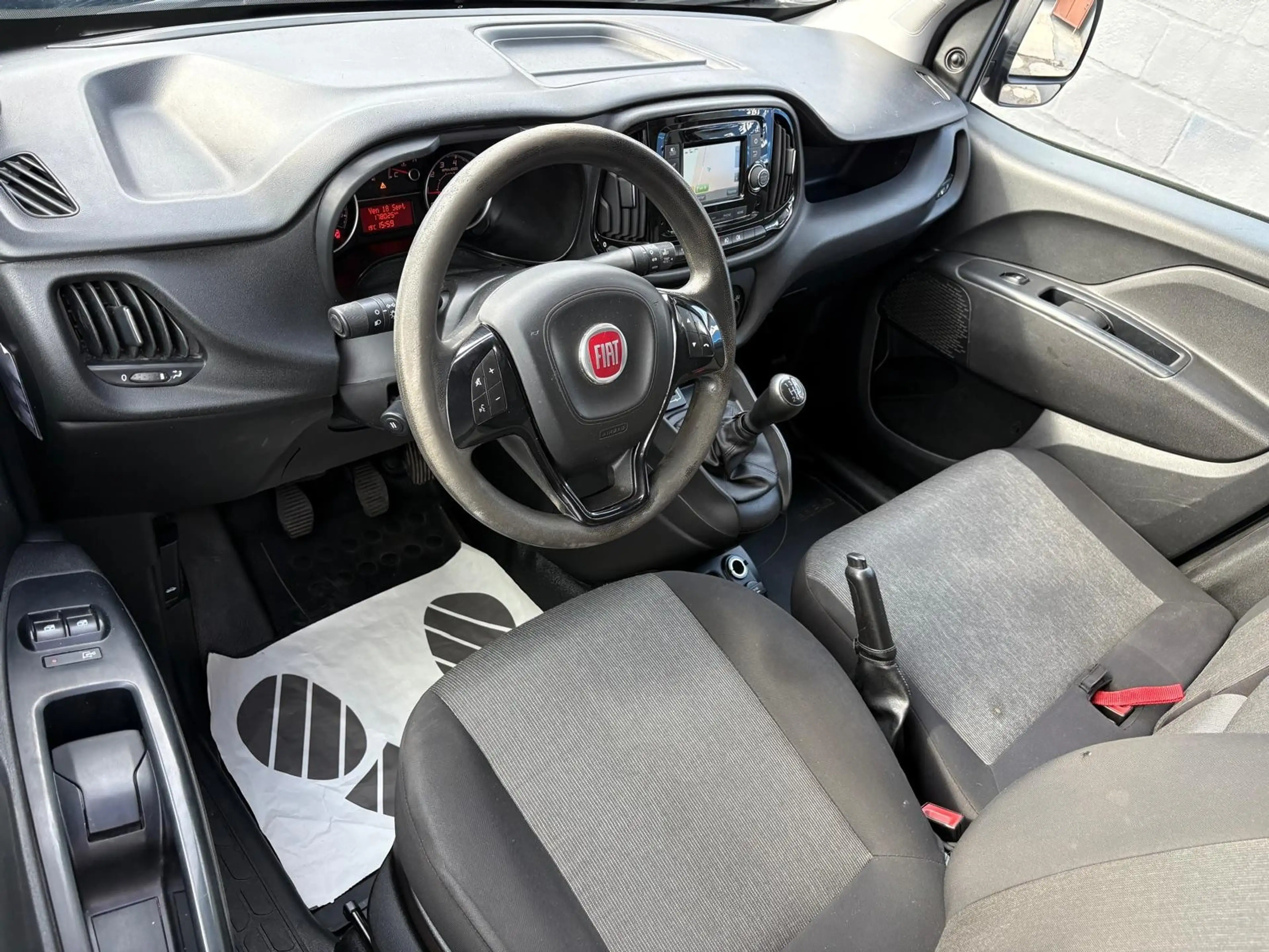 Fiat Doblo 1.3 Multijet SX | | 3 PLACES — photo 7