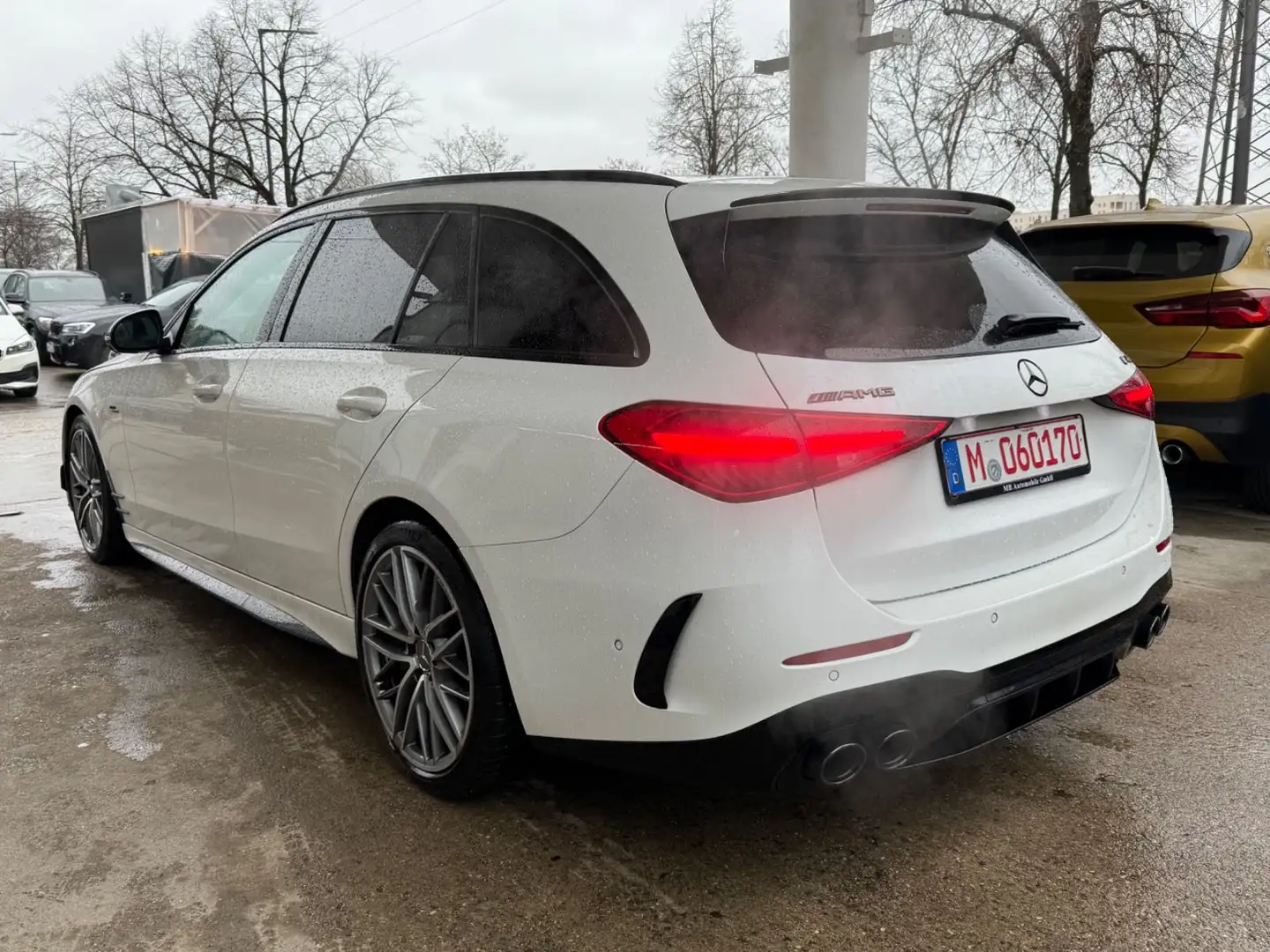 Mercedes-Benz C 43 AMG T AMG*4Matic*NIGHT-PAKET*PANO*360°K Bílá - 2