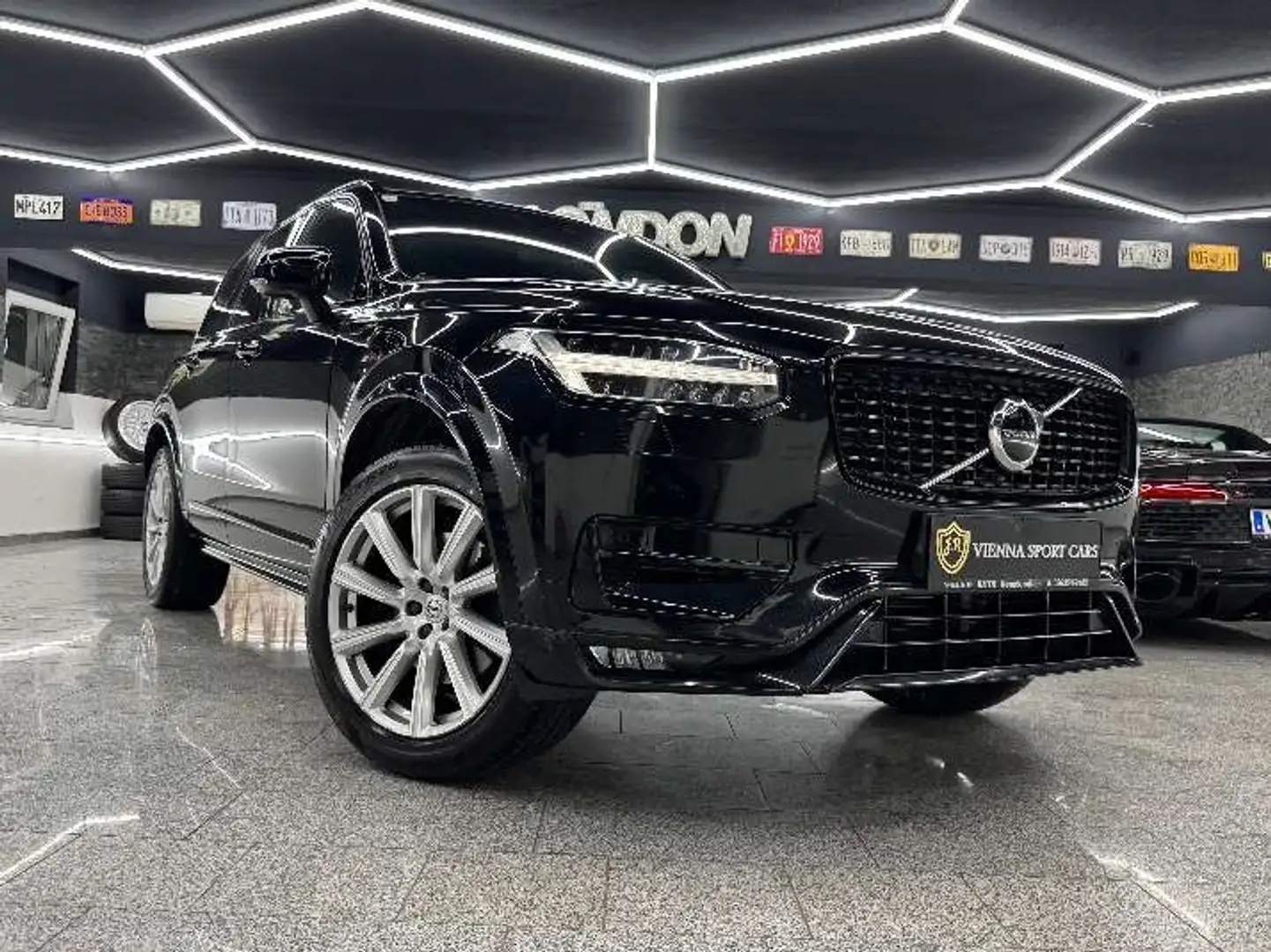 Volvo XC90 B5 AWD R-Design*1.Besitz*Facelift*Top-Ausstattu... Schwarz - 2
