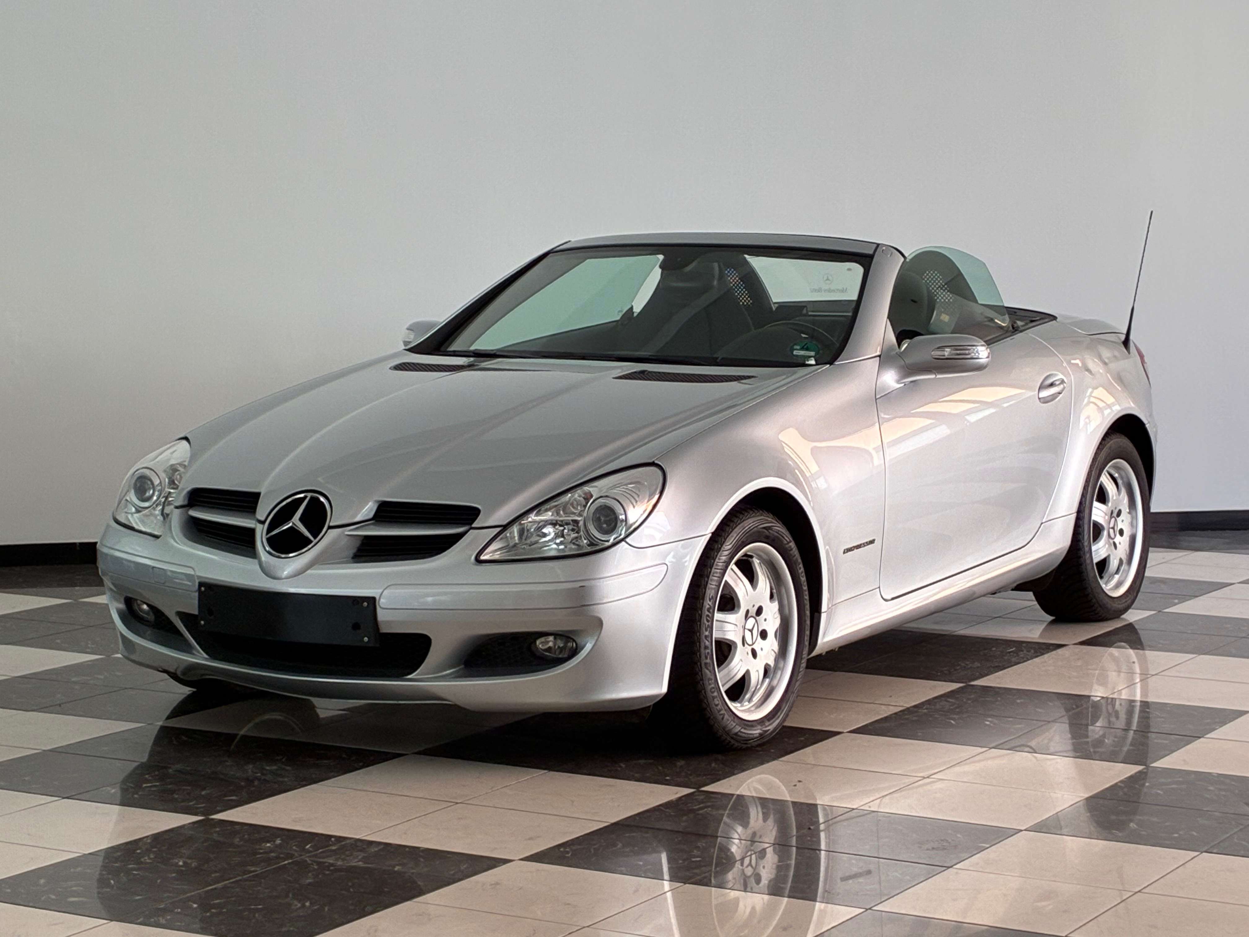 Mercedes-Benz SLK 200