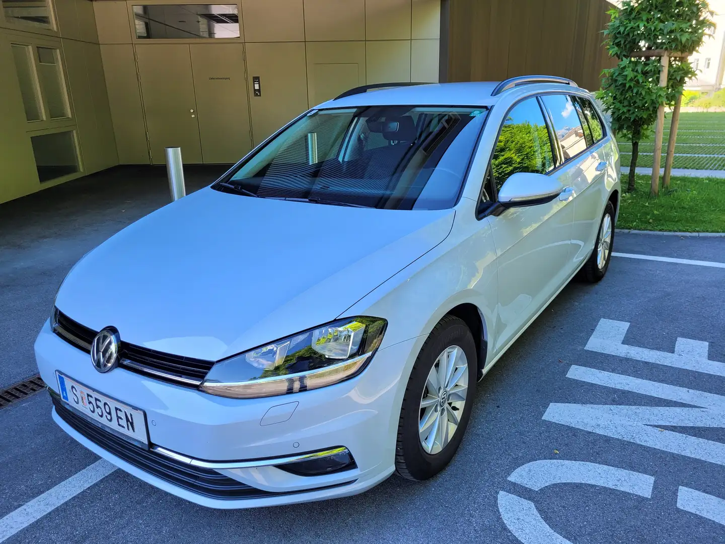 Volkswagen Golf Variant Golf Variant Comfortline 1,0 TSI DSG Comfortline Weiß - 1