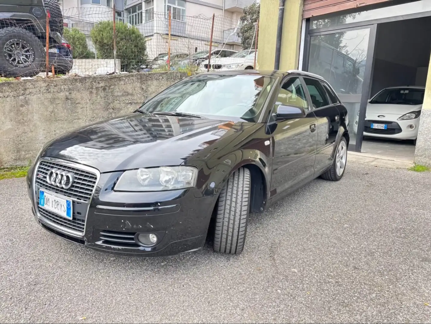 Audi A3 Sportback 1.9 TDI 105 CV Serie 8P Negru - 1
