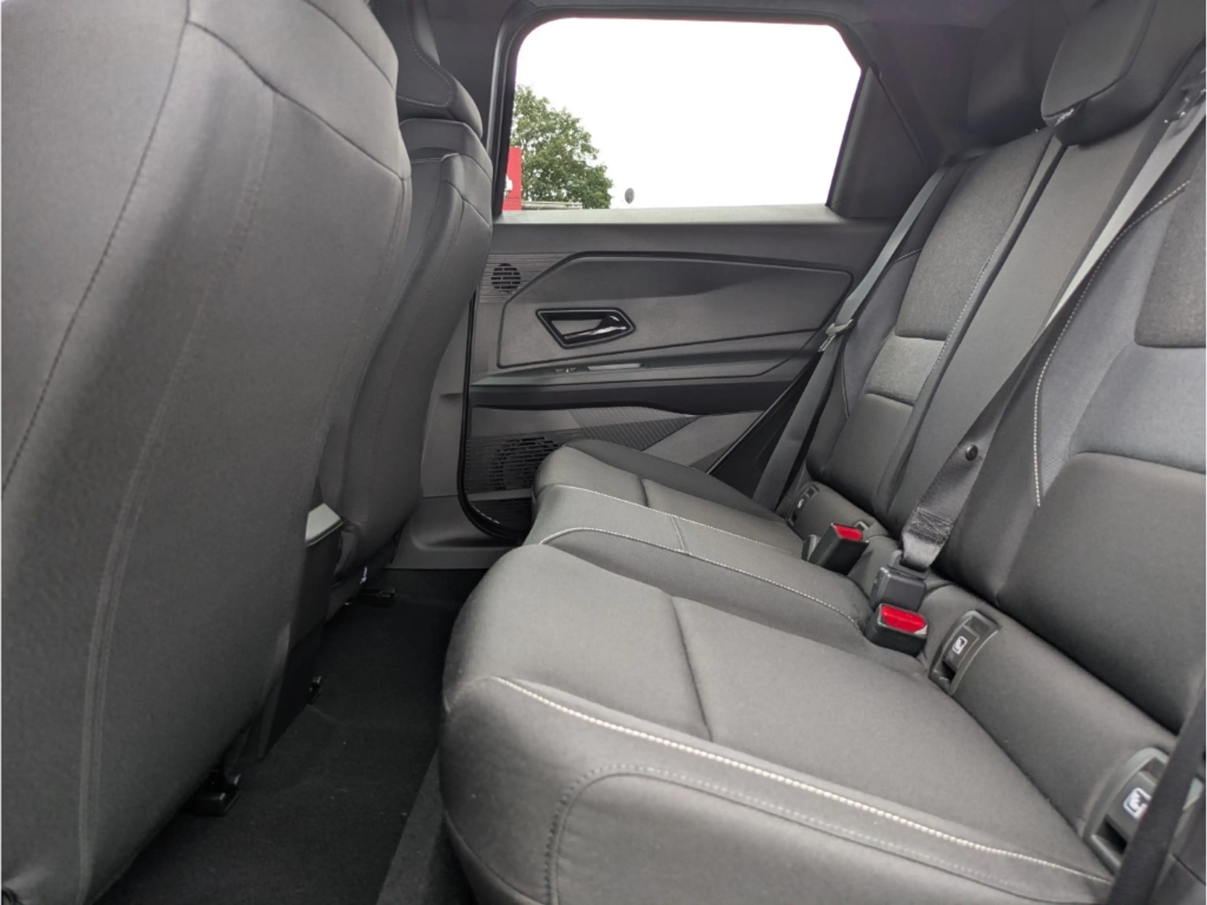 Nissan Micra ADVANCE 40kWh Winter-P 2-Farben Navi Digitales Coc — photo 6