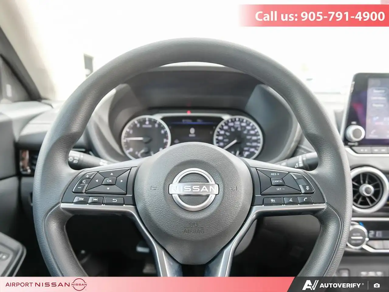 Nissan Sentra снимка Nissan Sentra