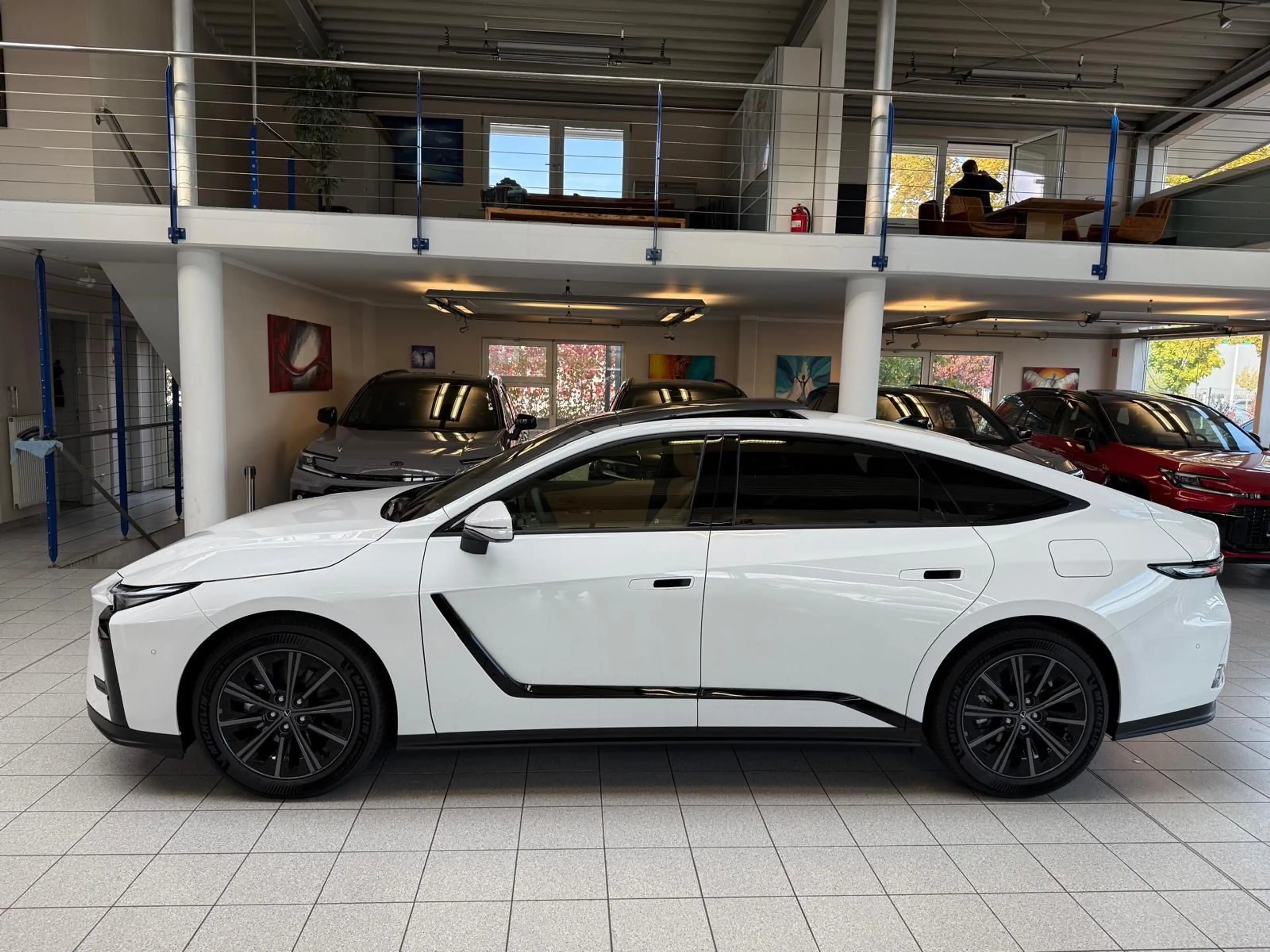 Lexus ES 300 h Executive 4x4-MOD 27-PANO-HUD-360 — photo 6