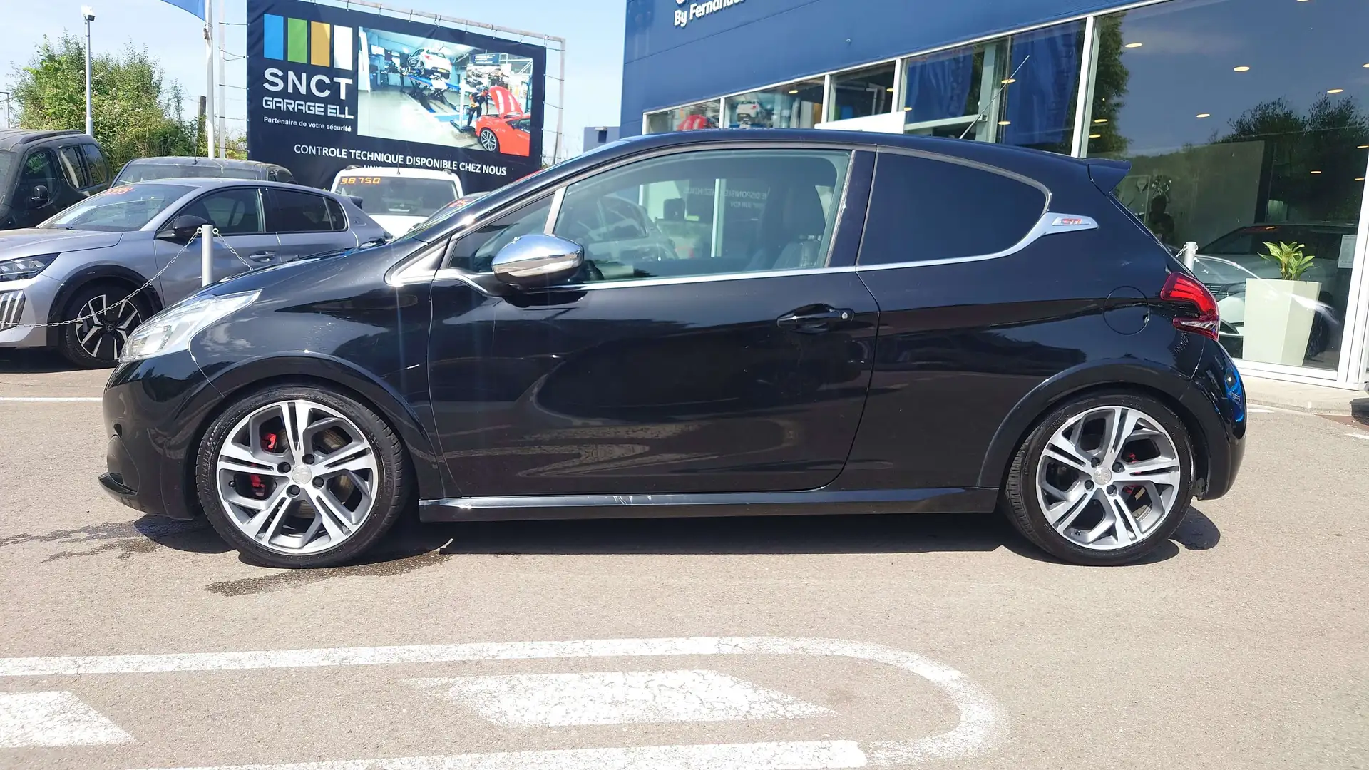 Peugeot 208 GTi Noir - 2