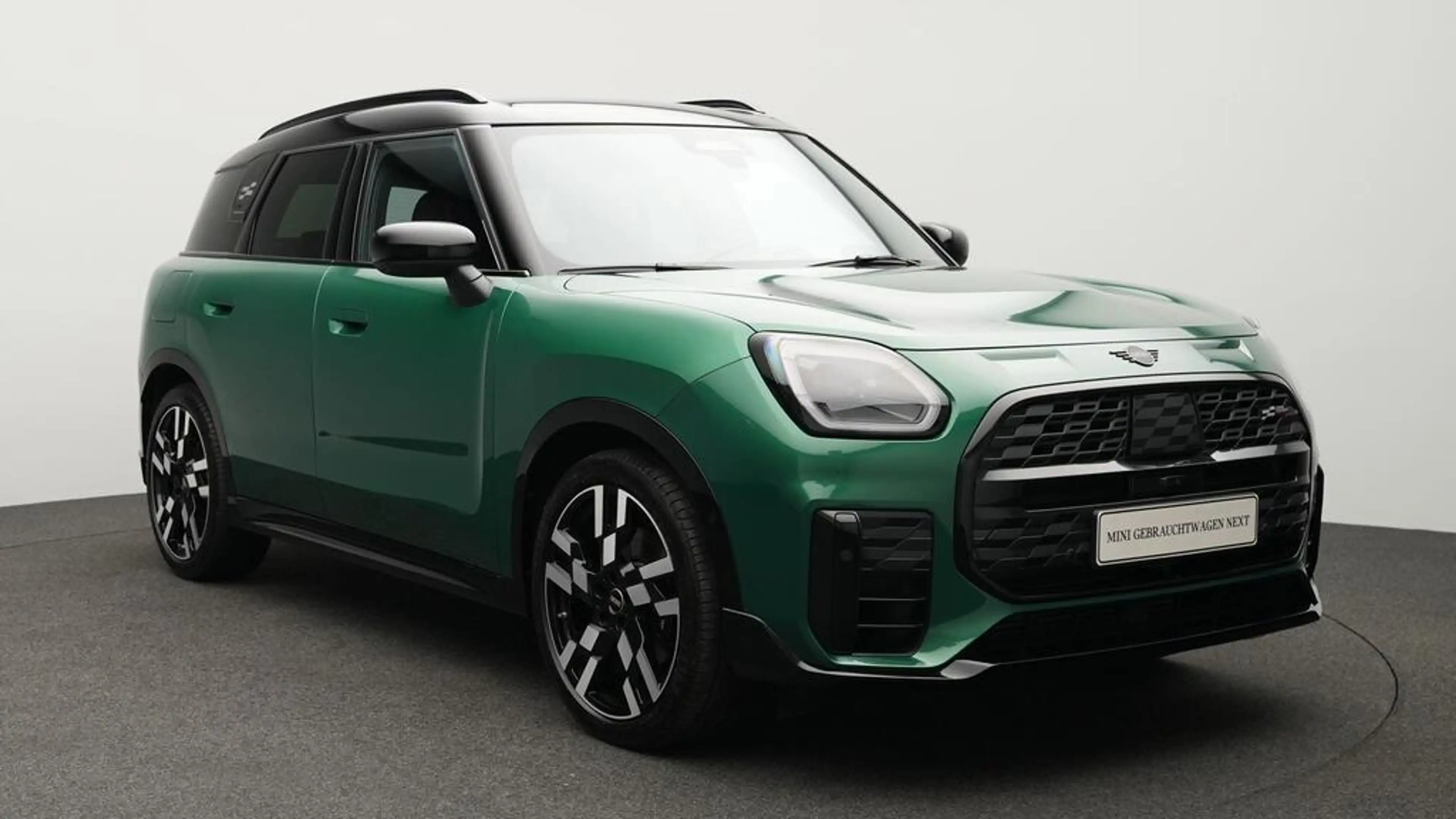 MINI Countryman S All4 John Cooper Works Trim — photo 14
