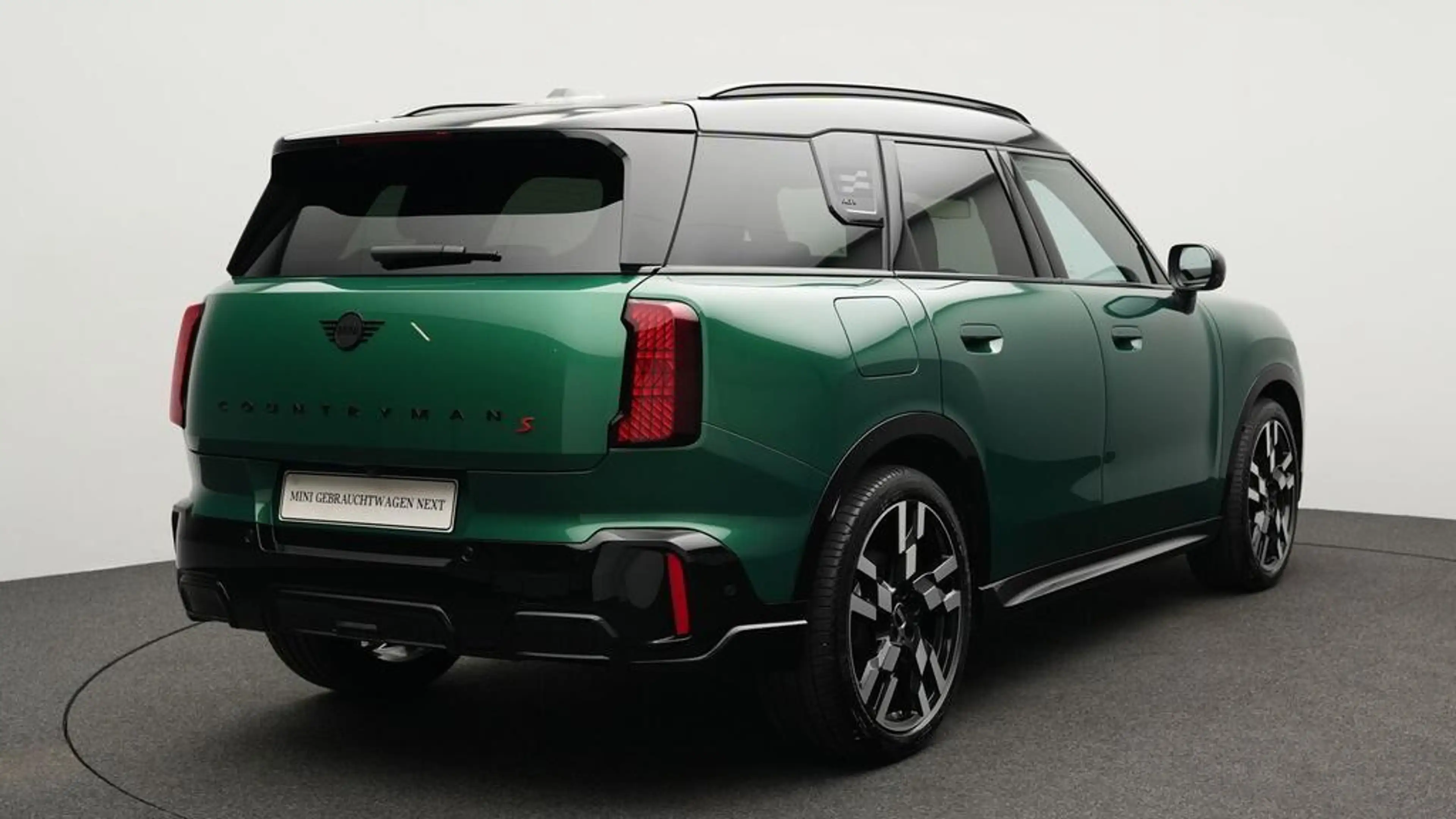 MINI Countryman S All4 John Cooper Works Trim — photo 6