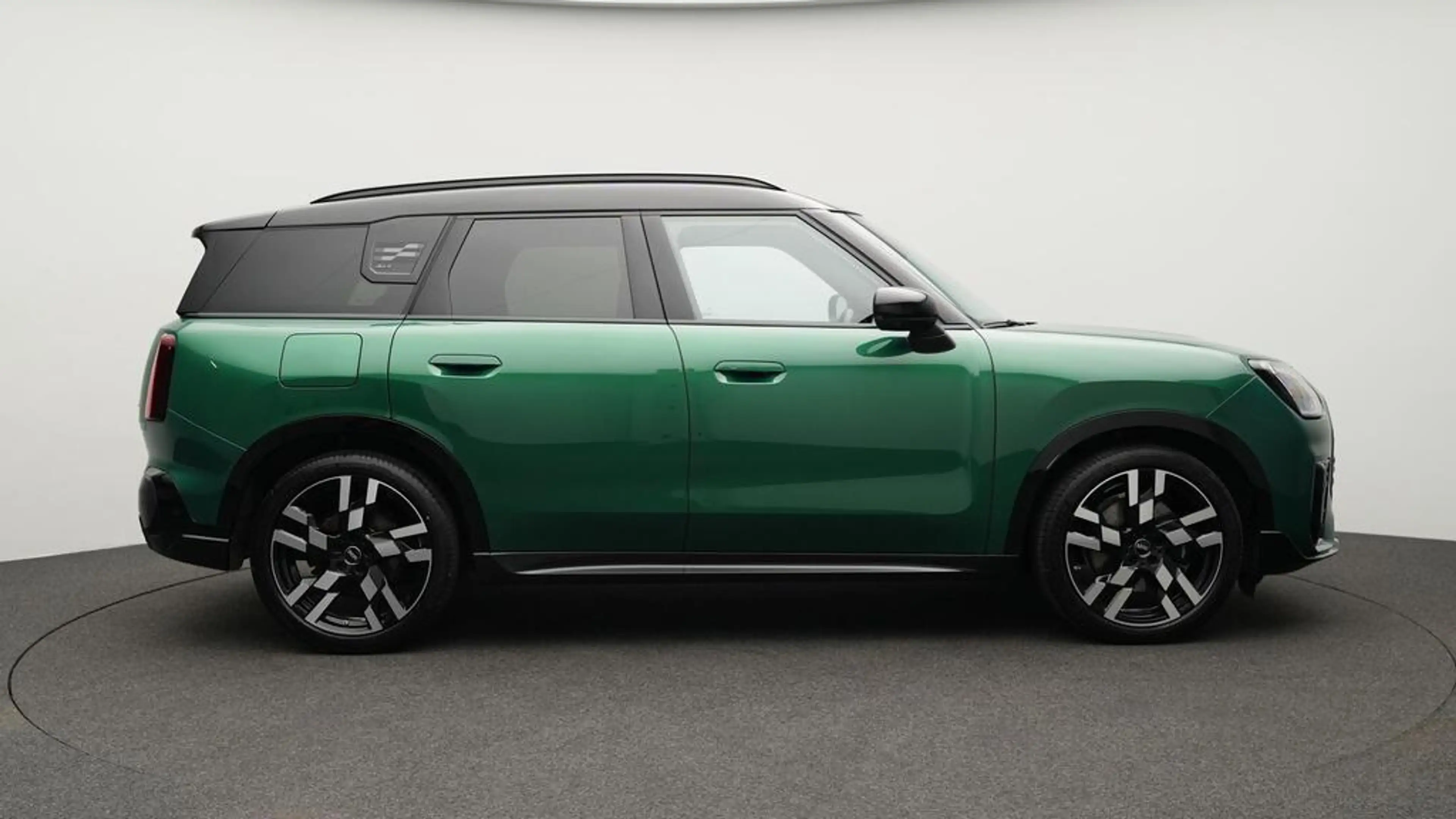 MINI Countryman S All4 John Cooper Works Trim — photo 3