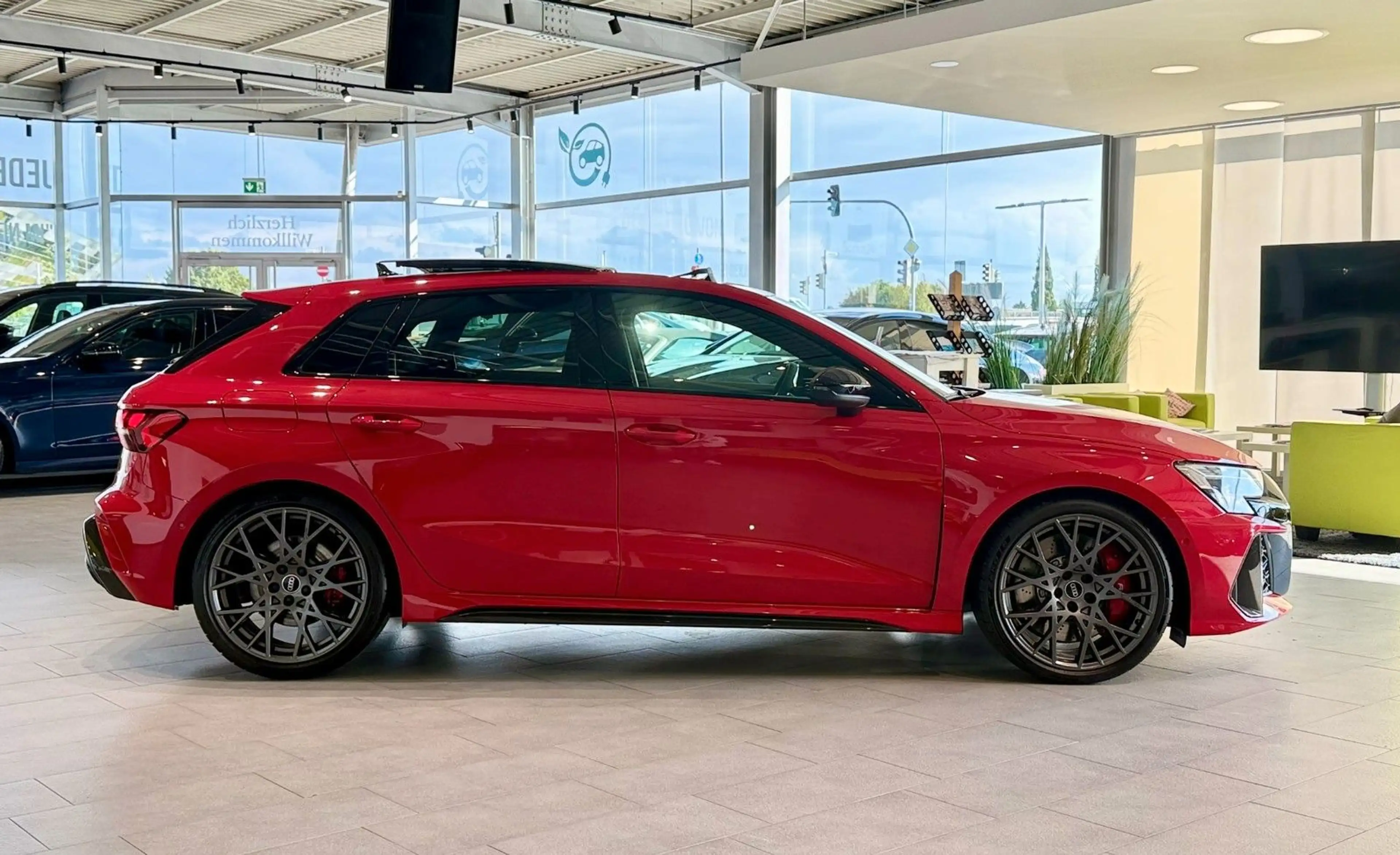 Audi RS3 Sportback 2.5 quattro*Massage*HUD*Kamera* — photo 7