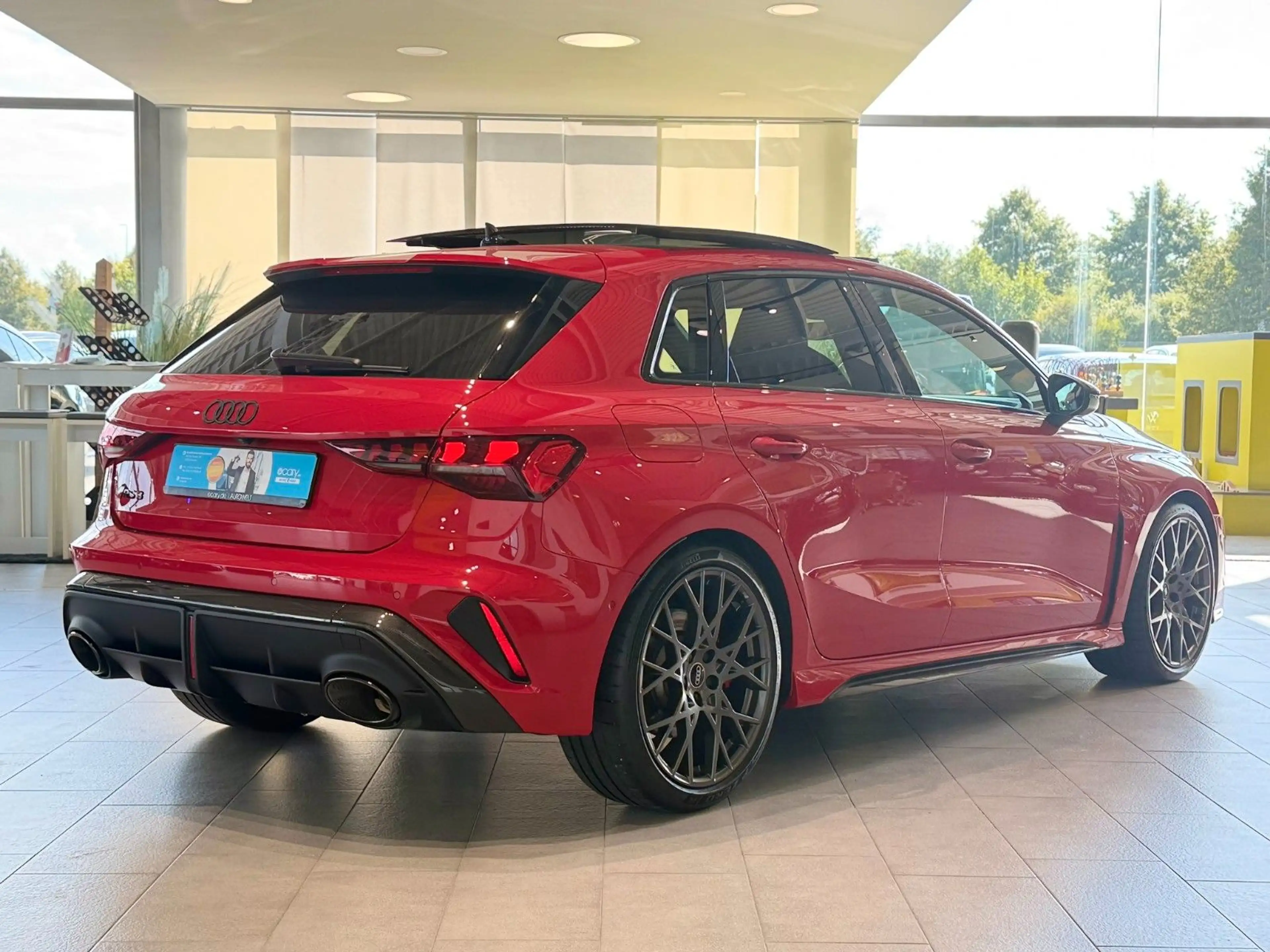 Audi RS3 Sportback 2.5 quattro*Massage*HUD*Kamera* — photo 6