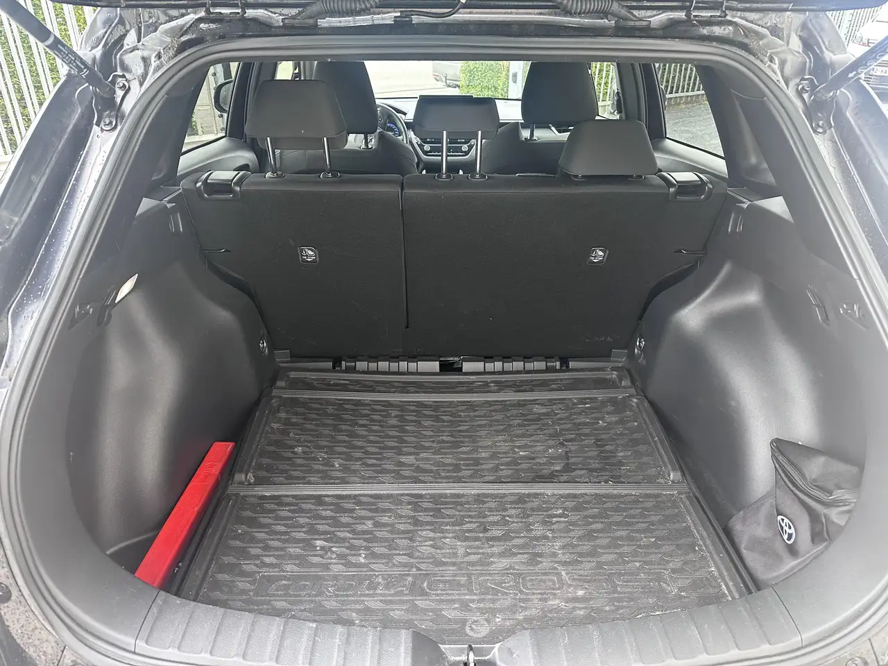 Toyota Corolla Cross STYLE 1.8 MILD HYBRID 2WD E-CVT, миниатюра 15
