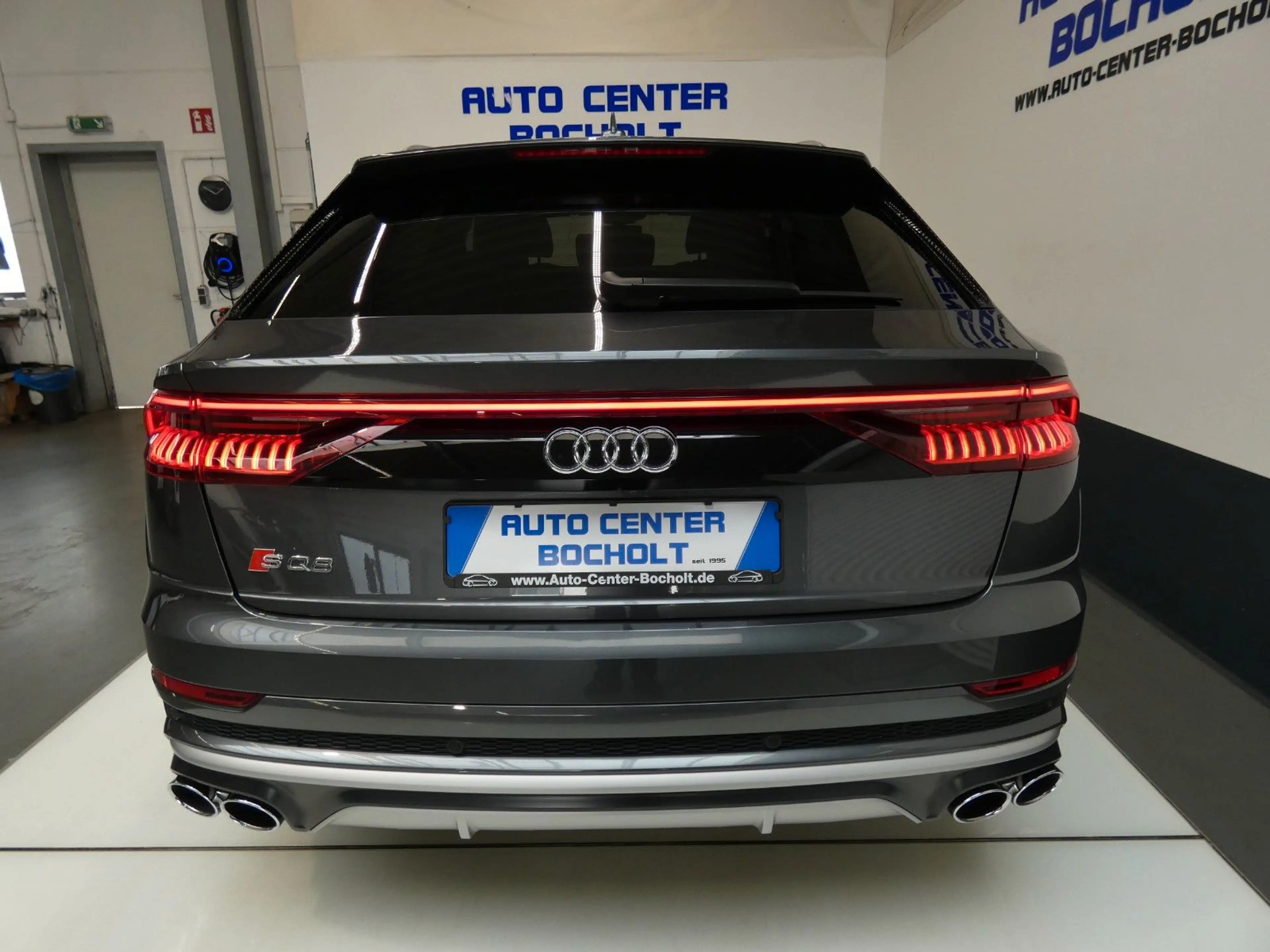 Audi SQ8 4.0 TFSI Pano*Standh.*Soft-Close*B&O*AHK*HUD — photo 2