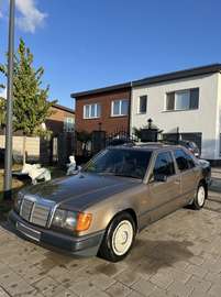 Oldtimer W124 (1988 Model)