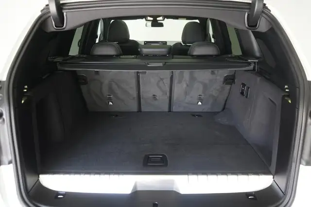 BMW X3 view 8