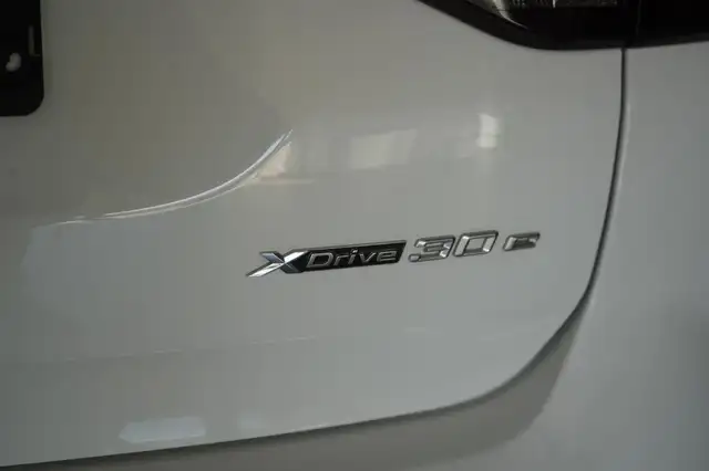 BMW X3 view 13