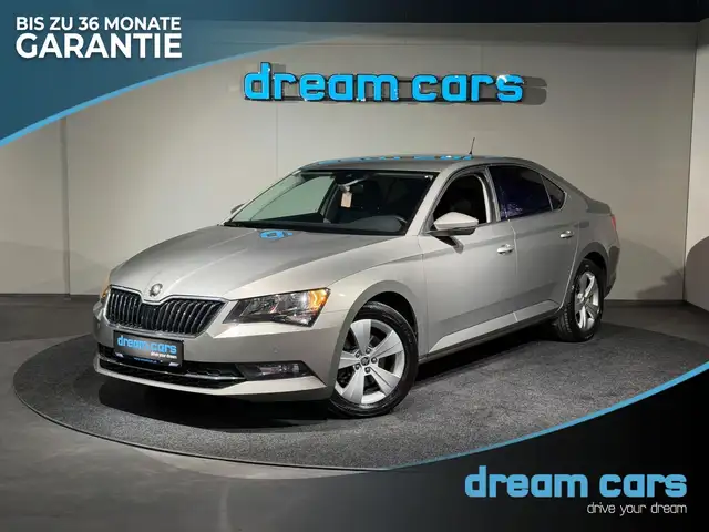 Skoda Superb 2.0 TDI Ambition 4x4 / ALLRAD / SITZHEIZUNG / TOP